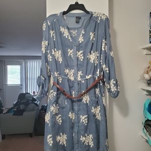Light blue embroidered beige flowers belted dress